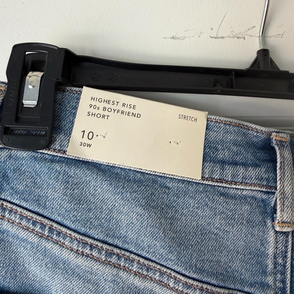 American Eagle High-Rise Light Blue Denim Cutoff Shorts - Picture 3 of 3
